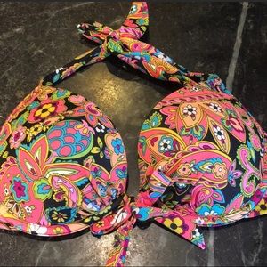 Victoria Secret bathing suit top 34C